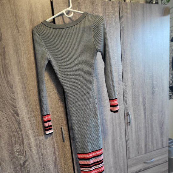 Perfect Winter Dress - Picture 1 of 1